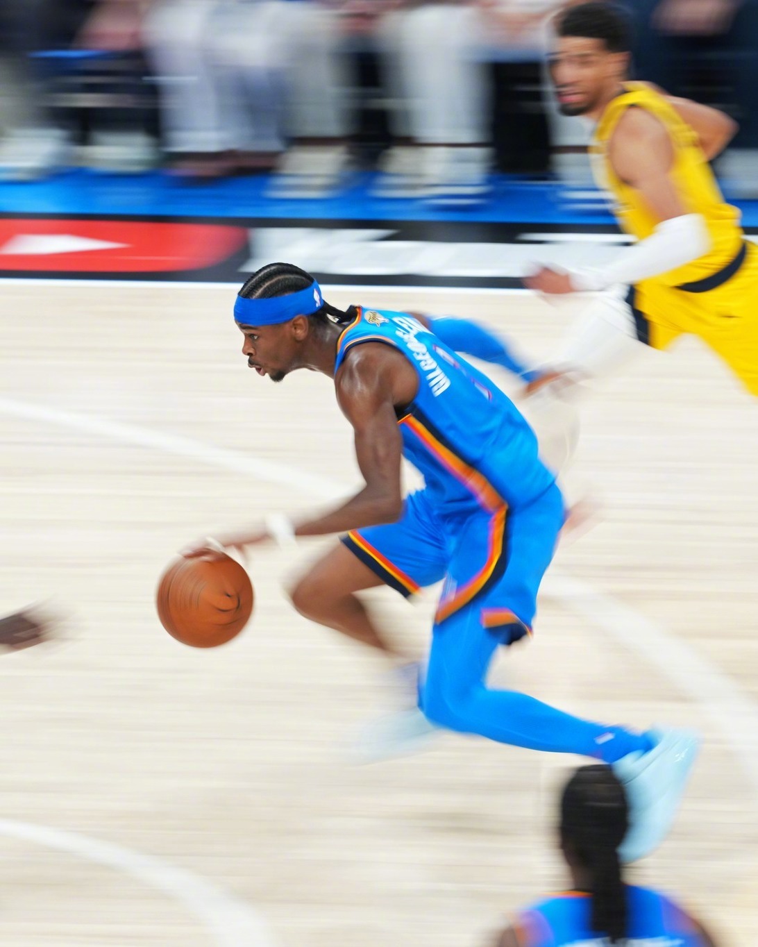 西亚卡姆连续七场比赛得分超过问鼎冠军，曼联挑战极限！的简单介绍